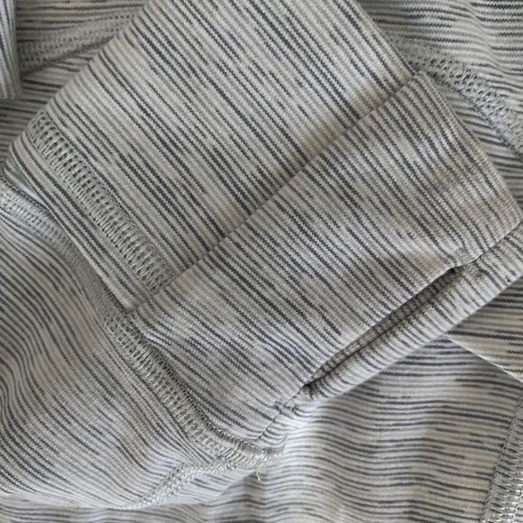 Lululemon Define Jacket - Picture 4 of 6